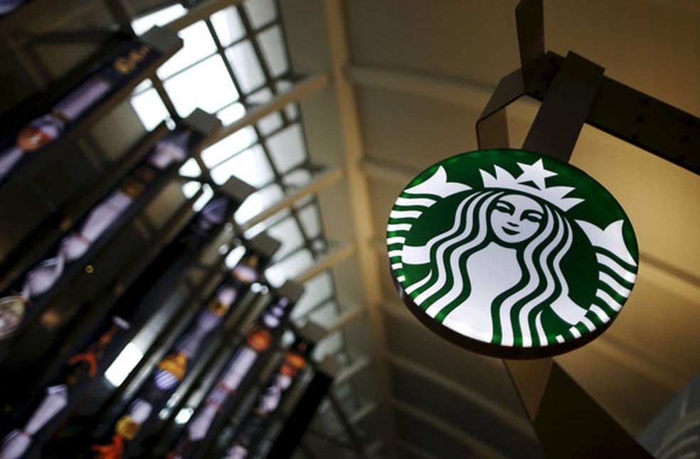 Starbucks se preocupou com reputação após repercussão ligar empresa a racismo (Foto: Lucy Nicholson/Reuters)